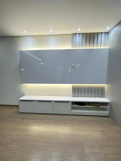 Painel de TV com Nichos
