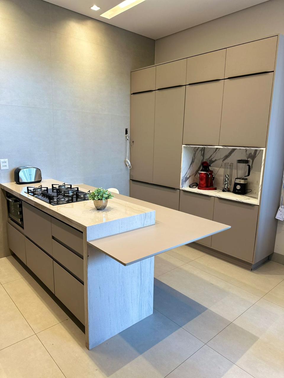 LC: O Refinamento no Seu Lar. Cozinhas Planejadas com Design Exclusivo