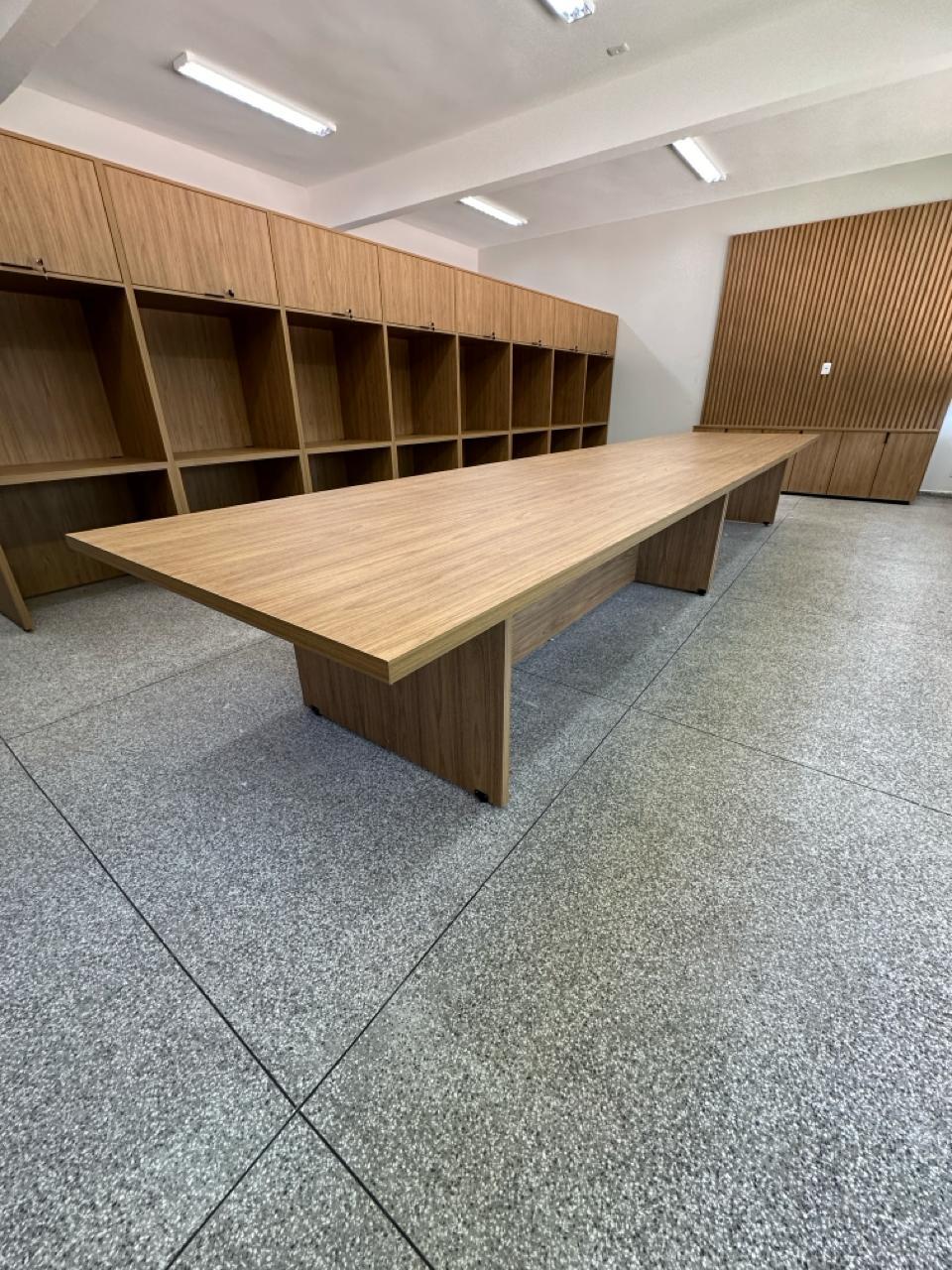 Mobilia Corporativa Planejada: Performance, Estilo e Inovação em MDF Premium